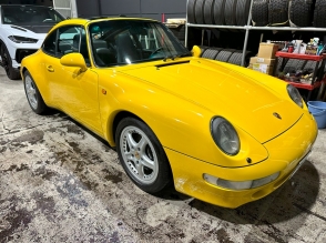 PORSCHE 911 Targa