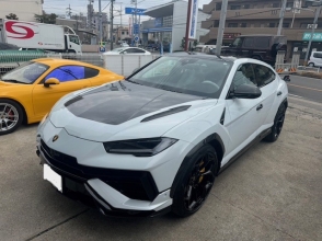 Lamborghini URUS　PERFORMANTE