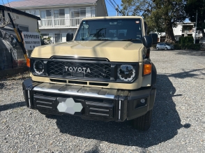 TOYOTA LANND CRUISER 70 AX